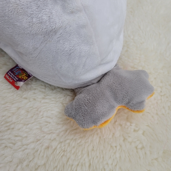 FlipaZoo Phoebe Penquin Bethan Seal 2 In 1 Plush - Picture 10 of 15